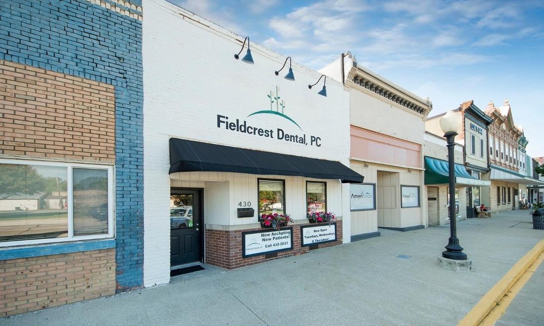 Front of the Minonk Fieldcrest Dental Office Building